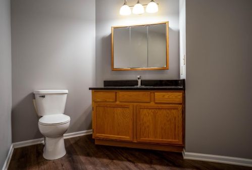 630 Merganser Dr, Hobart IN 46342-9487 exterior