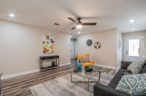 11900 Aitne Ln, Austin, TX 78725-1768