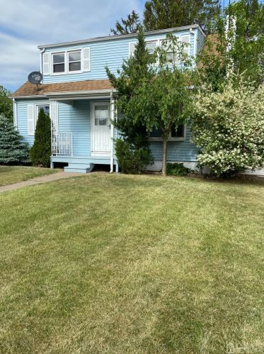 14 Abbey Pl, Trenton, NJ 08610-6616