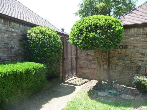 3108 San Sebastian Dr, Carrollton, TX 75006-5208