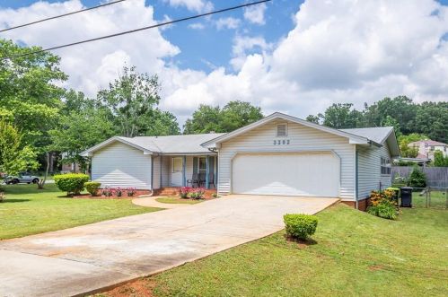 3292 Old Salem Rd, Conyers GA  30013-2260 exterior