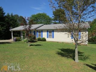 62 Cedar Ct, Toccoa, GA 30577-8129