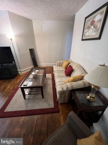 7337 Limekiln Pike, Philadelphia PA  19138-1334 exterior