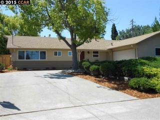 1492 Delaware Dr, Concord, CA 94521-4017