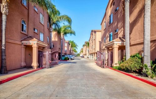 21828 Vermont Ave, Torrance, CA 90502-2104