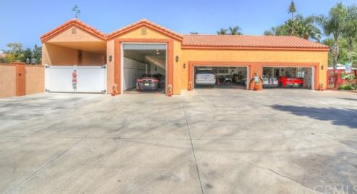 16122 Ponderosa Ln, Riverside CA  92504-6155 exterior