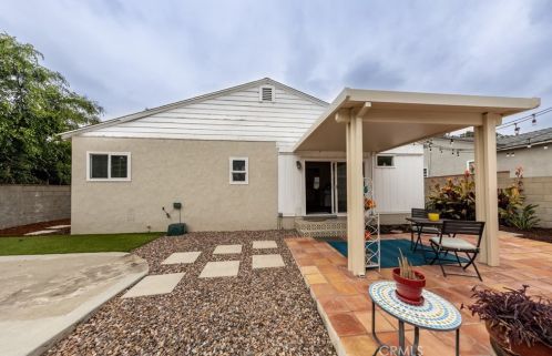 818 9th Ave, Upland CA  91786-4001 exterior