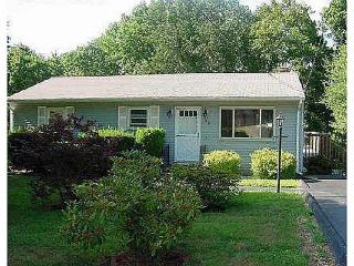 45 Potter Hill Rd, Westerly, RI 02891-1109