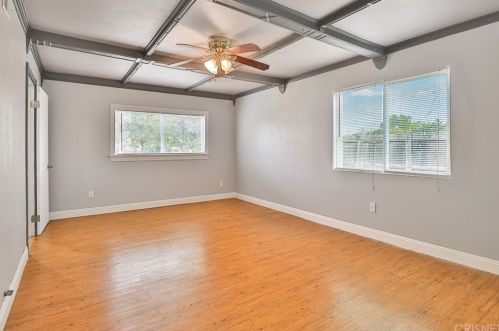 2693 Royal Ave, Simi Valley CA 93065-4768 exterior