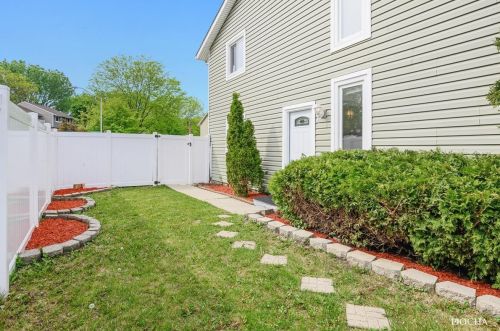 1018 Sandpiper Ct, Hanover Park, IL 60103-4849