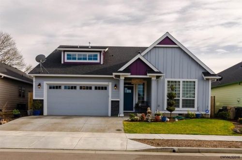 1064 Robbins Way, Lebanon OR  97355 exterior