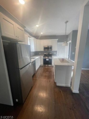 4 Hagert St, Nutley, NJ 07110-3402
