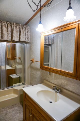 392 Albert St, Cavour, SD 57324
