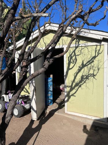 521 Clark St, Turlock CA 95380-5875 exterior