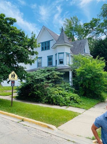 537 Julian St, Waukegan, IL 60085-3903