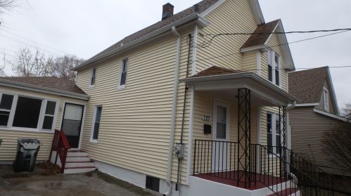 727 Broadway Ave, North Chicago, IL 60064-2701