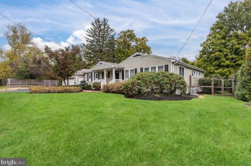201 Grover Ave, Princeton NJ  08540-3605 exterior