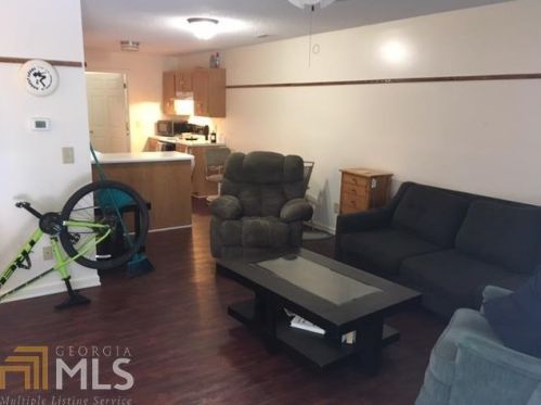 209 Liberty Ln, Clayton, GA 30525-8408