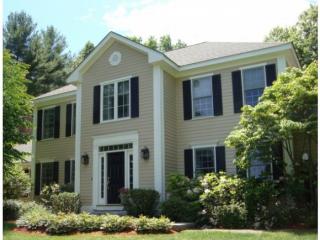 11 Governors Ln, Nashua, NH 03062-1701