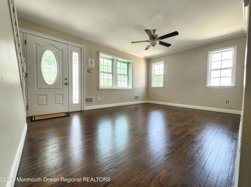 39 Nevada Dr, Hazlet, NJ 07730-2226