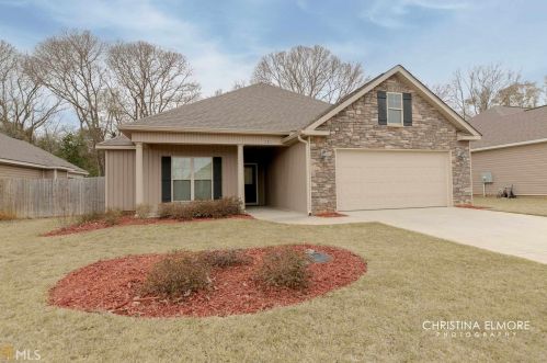 202 Amherst St, Kathleen, GA 31047