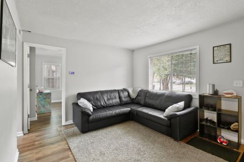 2244 Hillview Rd, Saint Paul MN  55112-1268 exterior