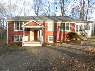 4045 Indian Run Rd, Viewtown, VA 20106-1767