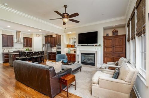 1301 Lullwater Park Cir, Atlanta GA  30306-4641 exterior