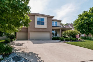1135 Compass Ct, Naperville, IL 60540-8151