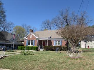 112 Broad St, Dyer, TN 38330-1602