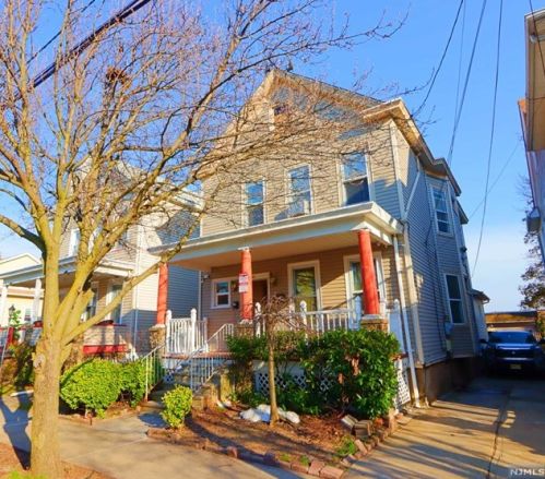 362 10th St, Paterson, NJ 07508-2215