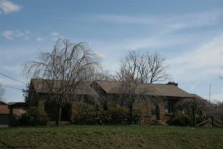 310 Sunset Beach Rd, Morgantown WV  26508-4423 exterior