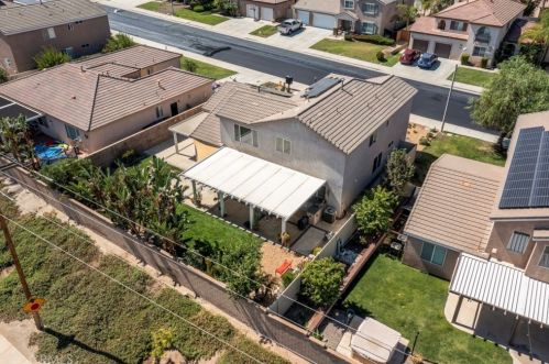 17876 Robusta Dr, Riverside CA  92503-7072 exterior