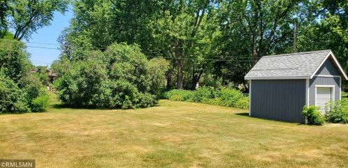 2083 Floral Dr, Saint Paul MN  55110-3849 exterior