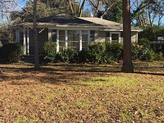 3729 Greenway Pl, Shreveport, LA 71105-2013