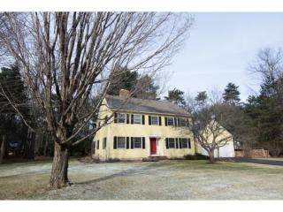 341 Bay Cir, Colchester, VT 05446-3890