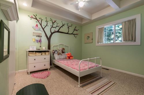 11897 Rainbow Dr, Truckee CA  96161-2729 exterior