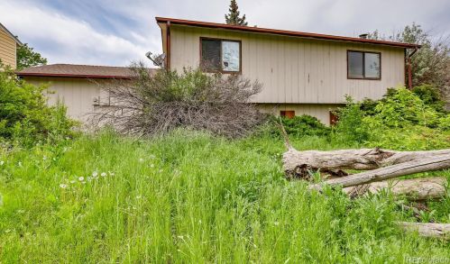 18022 Kepner Dr, Aurora, CO 80017-3304