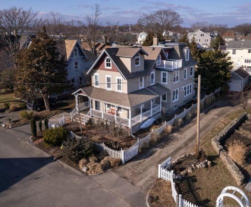 16 Burwell St, Norwalk CT  06854-4703 exterior