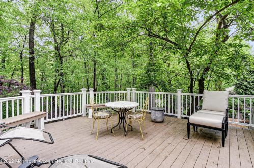 20 Fox Hill Rd, Middletown NJ 07748-2911 exterior