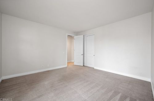 60 Gainsboro, Irvine CA  92620-2187 exterior