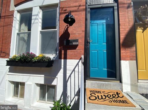 1223 Daly St, Philadelphia, PA 19148-2905