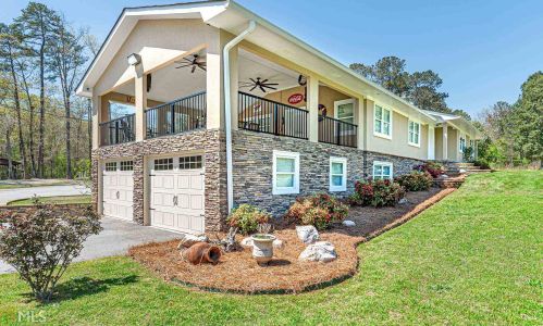 5149 Highway 155, Stockbridge GA  30281-1801 exterior