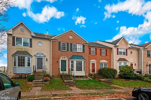 1065 Smartts Ln, Leesburg, VA 20176-4820