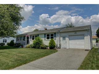 237 Chapmans Ave, Warwick, RI 02886-2011