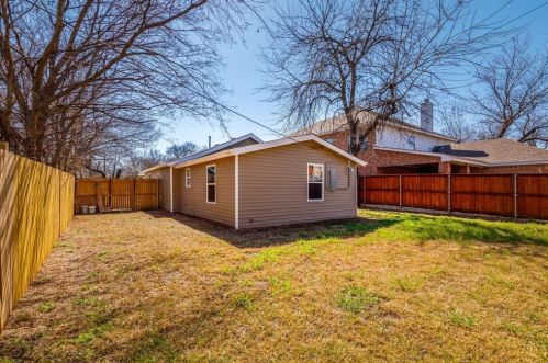 1011 Gallagher St, Dallas TX  75212-2808 exterior