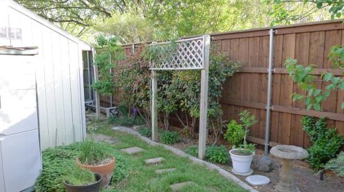 2245 Vly Ml, Carrollton TX 75006-1938 exterior