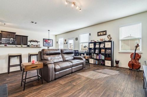 1343 Breanna Ln, Uhland TX  78640 exterior