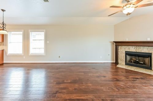 2519 Fowler Park, Conroe TX  77385-8106 exterior