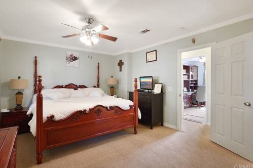 260 Brookside Ct, Anaheim CA  92808-1204 exterior